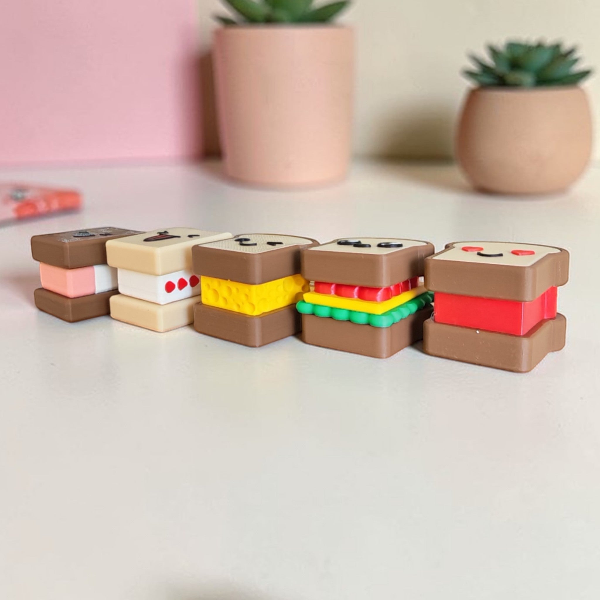 Kawaii Sandwich Clicker Keychain – Cute Fidget Keyring Toy | Jammy, Melty, Sammy, Creamy, Icy